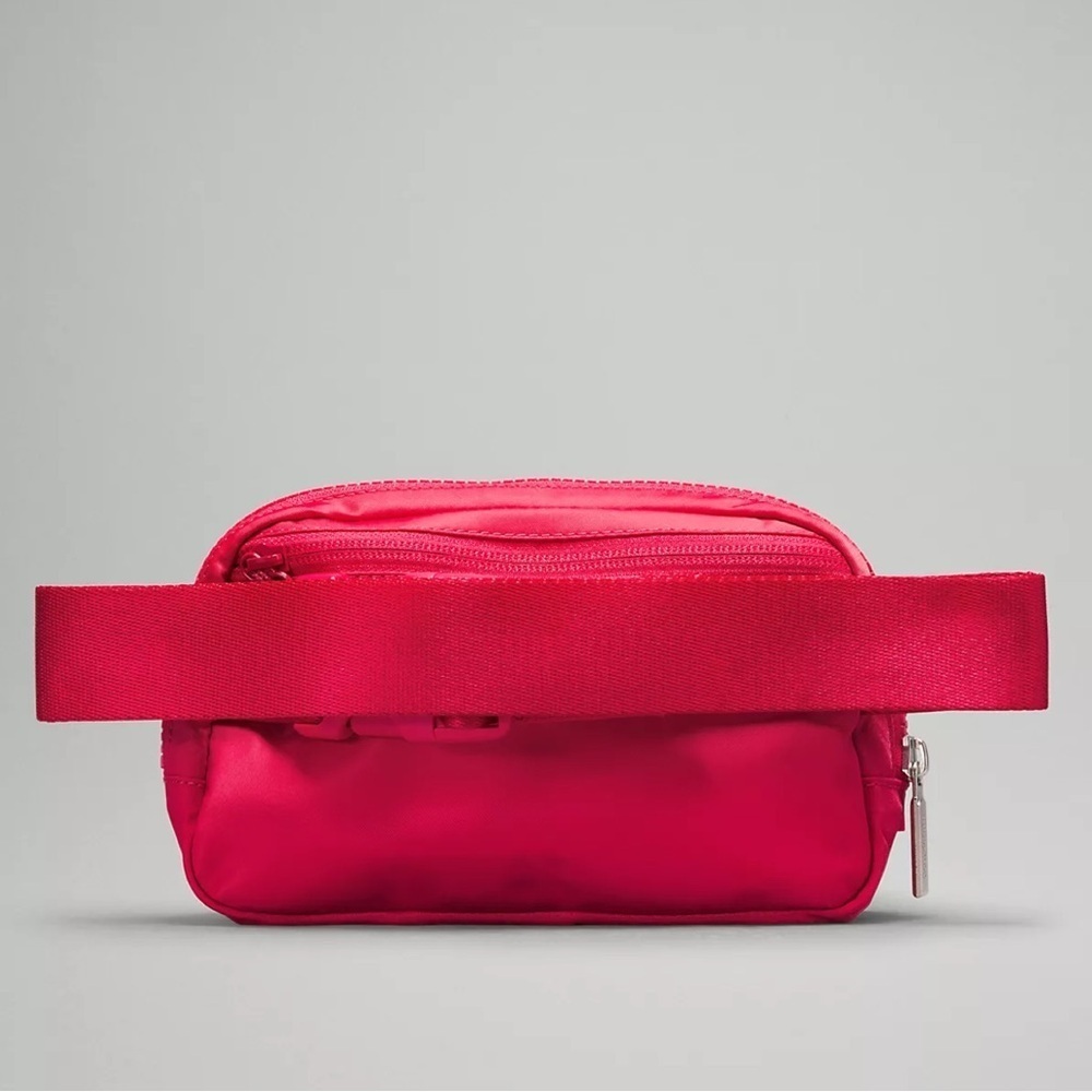 Lululemon Everywhere Belt Bag 1L, Cherry Mist- NWT - Picture 2 of 8